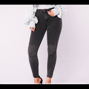 NEW Fashion Nova My Knees Jeans Sz 1/25